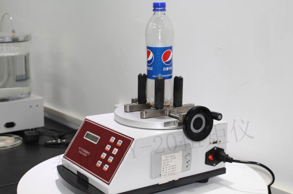 實驗室運用NJY-20瓶蓋扭矩儀檢測塑料飲料瓶蓋扭力值試驗操作參考--濟南賽成儀器